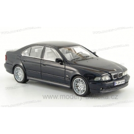 BMW (E39) 530i 2002, Neo Models 1/43 scale