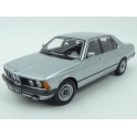 BMW (E23) 733i 1977 (Silver) model 1:18 KK-Scale KKDC180102