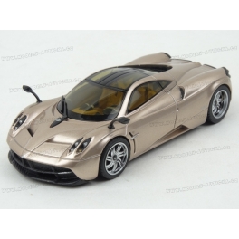 Pagani Huayra 2013 (Gold) model 1:43 WELLY GT Autos WE-41011GWg