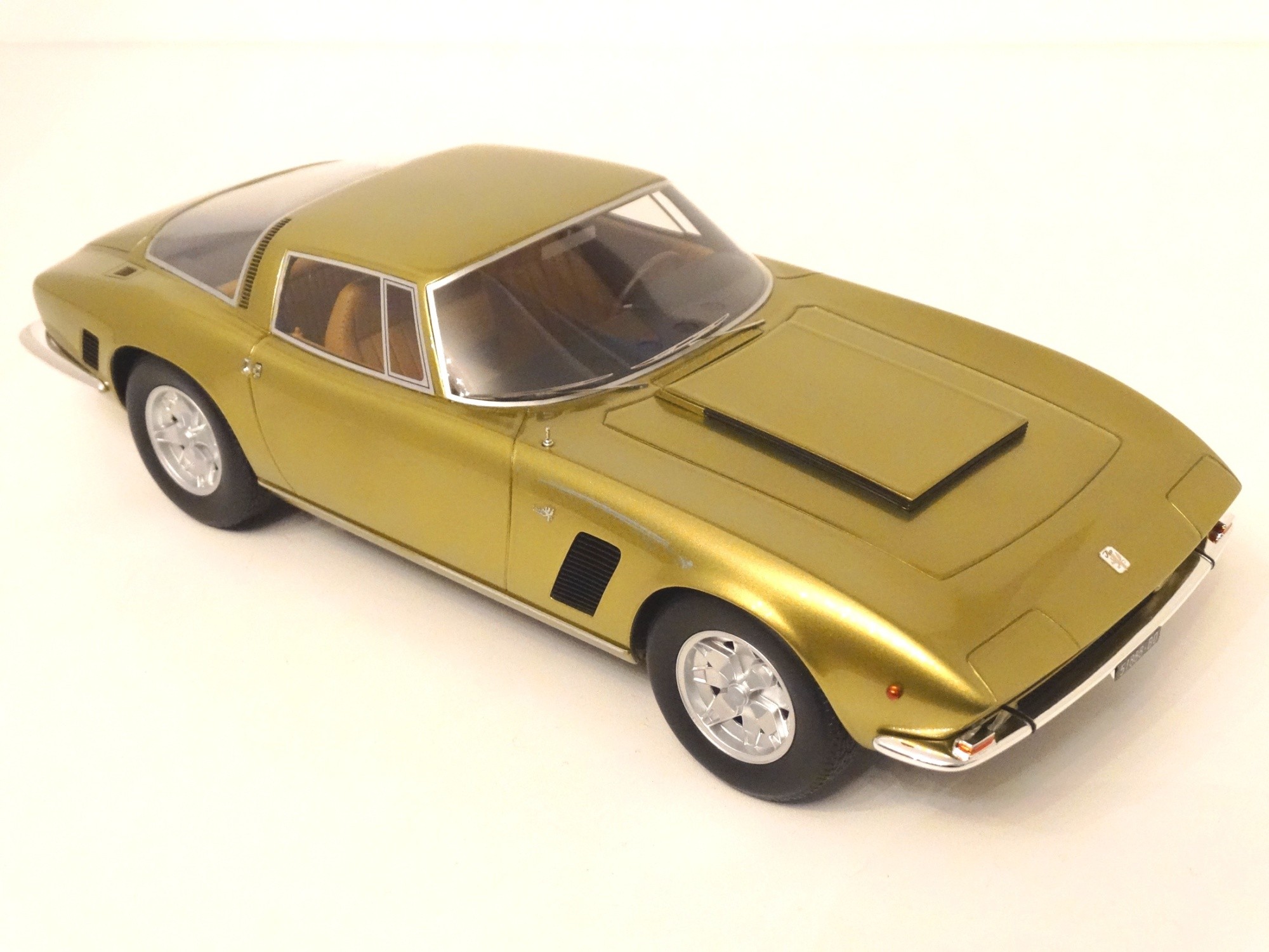 Iso Grifo 7 Litri ir8 1972 rouge 1:18 BoS >> NEW <<